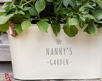 Engraved Flower Pot 'Nanny's Garden' - Unique Indoor Outdoor Herb Planter - Birthday or Mothers Day Gift for Nanny Nan Gran