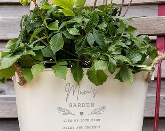 Personalised Engraved Flower Planter | Birthday Present for Women Her | Gardening Gift for Mum | Gift For Grandma From Grandchildren