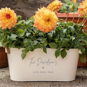 Personalised Engraved Herb Planter | Gardening Gifts for Mum And Dad | Tin Anniversary Gift for Couples | Family Gift | Gift For Plant Lover