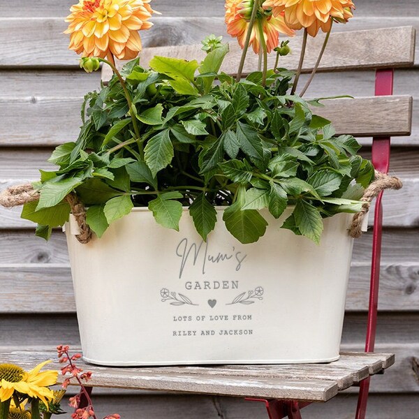 Gardening Gifts 60+ Gift Ideas for 2023