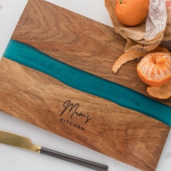 Custom Wooden Cutting Boards for Mum - Personalized Cheese Board Resin - Unique Birthday Gift for Mom - Personalised Chopping Board engraved