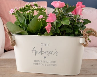 Personalised Flower Planter Pot for Family - Personalized Housewarming Gift for Couples - Unique Moving in Gift for Friends