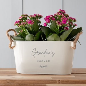 Personalised Engraved Plant Pot | Gardening Gifts for Grandma Mum | Birthday Present For Wife Girlfriend | Flower Planter Gift For Women Her