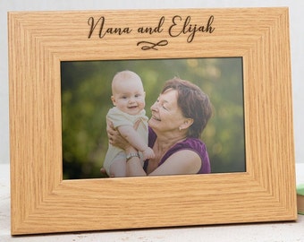 Cuadro rectangular de madera con impresión y grabado de tus fotos  especiales.