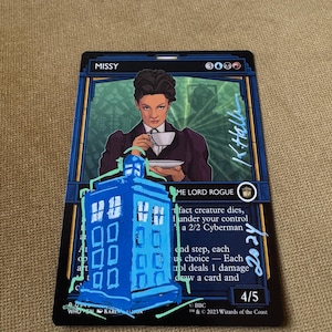 Missy Universes Darüber hinaus: Showcase Doctor Who (WHO) - signierte und remarqueierte Karte