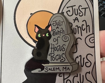 Salem Massachusetts Black Cat Pin