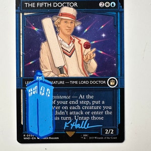 The Fifth Doctor (Showcase) - Universes Darüber hinaus: Doctor Who (WHO) - signiert und remarkiert.