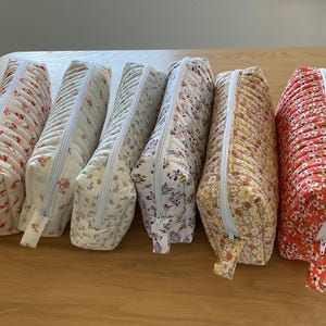 Trousse de toilette en coton matelassé