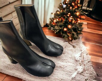 Women's Leather Tabi Split-Toe Black Boots, tabi boots women, tabi boots, Japanese-Inspired Platform Ankle Booties