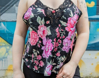 Camiseta sin mangas con lenceria negra floral para mujer Talla L