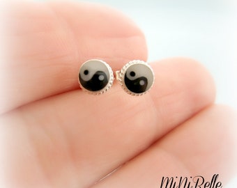 Ying Yang Sterling Silver Post Earrings.  Silver Ying and Yang Silver Earrings. Black and White Ying Yang Silver Stud Post Earrings