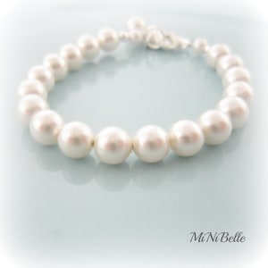 Baby Pearl Bracelet. Personalized Baby Pearl Bracelet. Baptism, Flower Girl, Weddings, First Communion bild 2