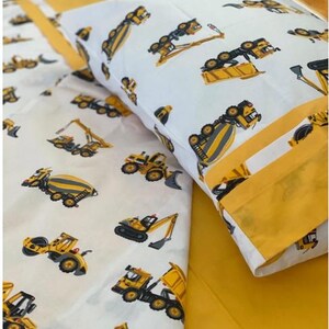 100% Cotton Fitted Sheet | Soft Natural Bed Sheet in Queen/King/Twin Sizes | Breathable & Washable | Custom Colors and Sizes Available