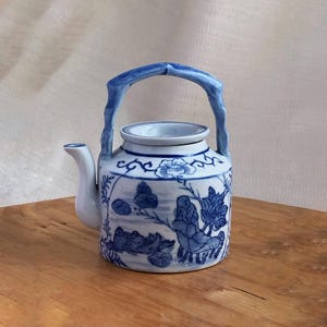 Vintage Chinese Blue & White Floral Porcelain Teapot | Rice Eyes Design | Hand-Painted Collectible Chinese Porcelain Tea Pot