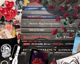 Dark Romance Book Box: Spicy Smutty Dark Reads, Themed Accessories & Surprises