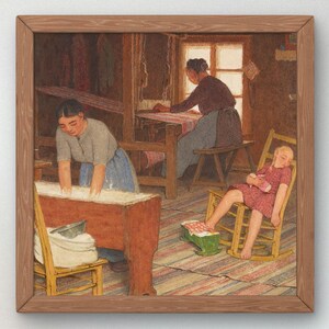 Peut inclure: Peinture encadrée représentant une scène domestique avec trois personnages. Une femme travaille à une table, une autre tisse sur un métier à tisser et un enfant se repose dans un rocking-chair. L'œuvre présente des tons chauds et une esthétique rustique.