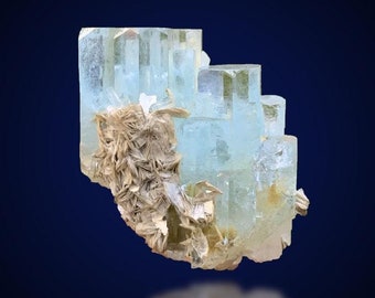 Bunch Of Aquamarine Crystals, Natural Sky Blue Aquamarine, Complete Termination, Aquamarine Crystals With Mica, Aquamarine Bunch, 125 Gram