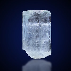 Natural Terminated Sky Blue Color Aquamarine Crystal, Mineral Specimen, Aquamarine from Shigar valley Skardu Pakistan - 21 Gram