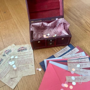 Treasure hunt Box kit & Couple challenges - Ready to set up in your home for Birthdays / Wedding For Couples - 8 clues and 8 challenge cards