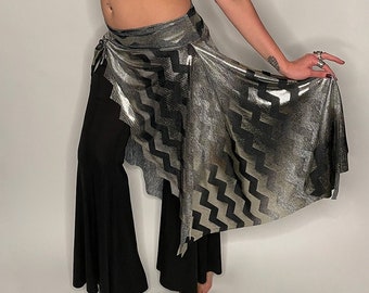 LAST ONE S/M Metallic Asymmetrical Layering Skirt in a Chevron Print and Gradient Black to Gray