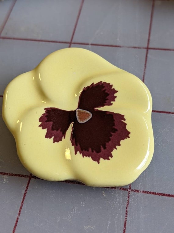 Avon Pansy Pin from 1981