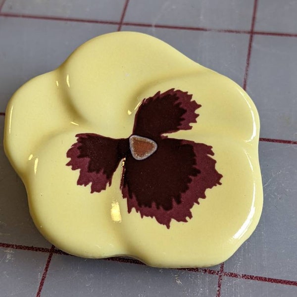 Avon Pansy Pin from 1981