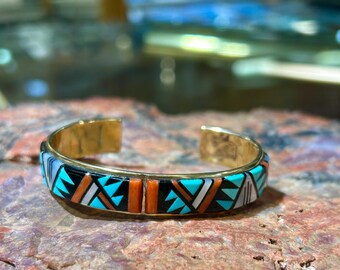 ZISHI シルクスクリーン② COMOLI AURALEE ENNOY 14KT Gold Donald and Viola Eriacho Zuni Vintage Multistone Inlay