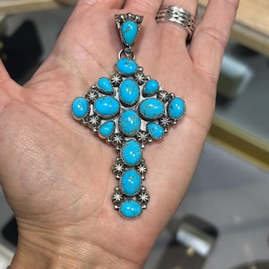 Großer Türkis Cluster Sterling Silber Navajo handgemachter Kreuz Anhänger