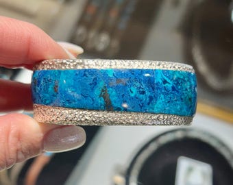 Pulsera tipo brazalete Navajo hecha a mano para hombre/mujer con shakkuckita, gruesa y pesada, de plata esterlina martillada.