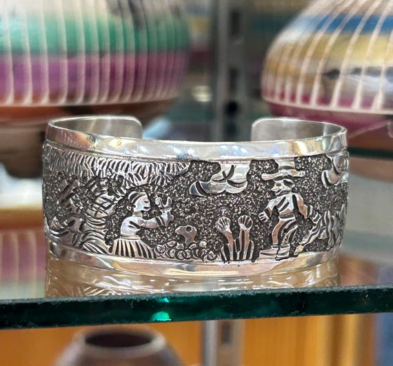 Elaine Becenti Storyteller Sterling Silver Navajo Handmade Cuff