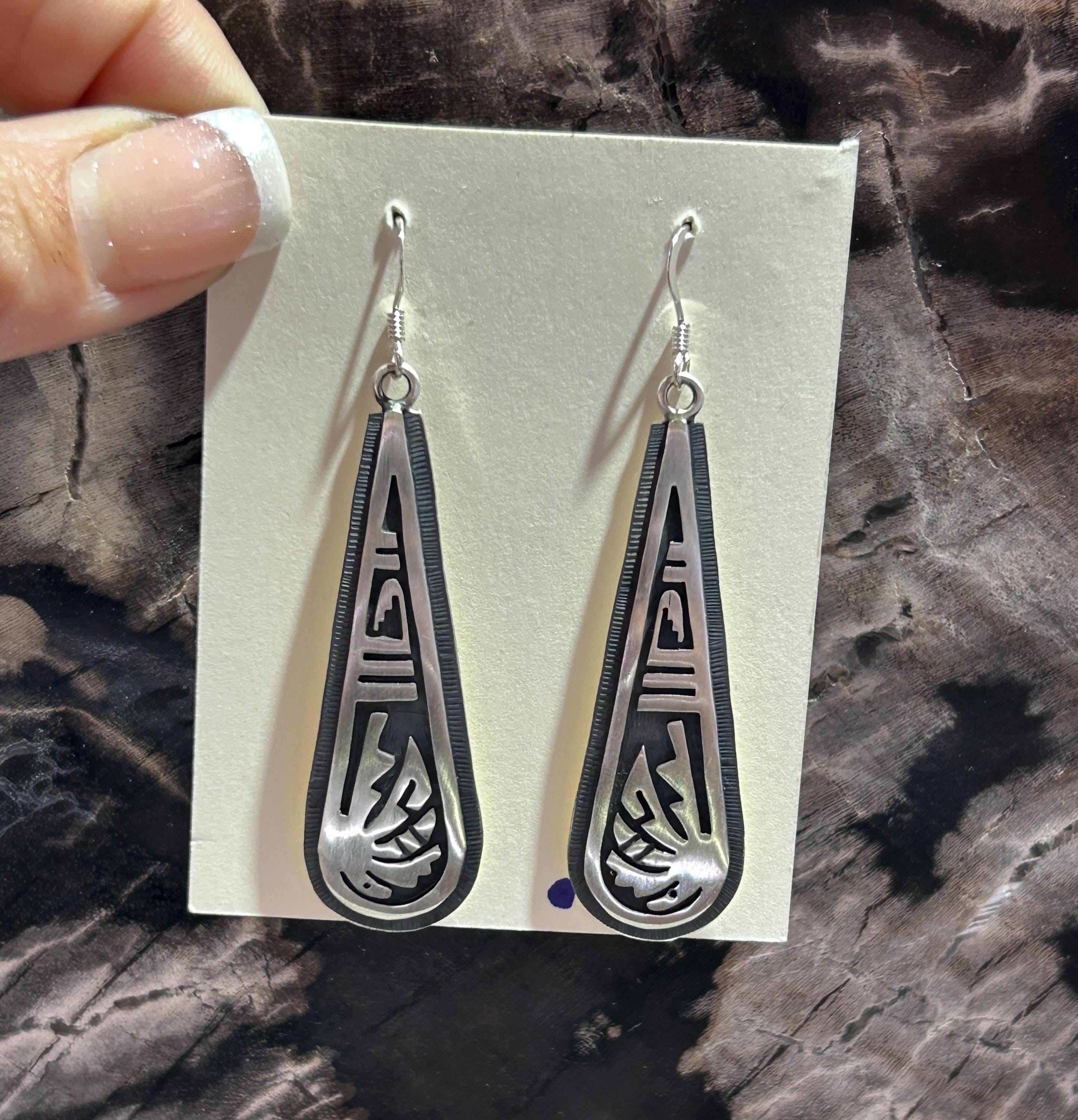 メキシカンジュエリー NAVAVO HOPI sterling刻印 Hopi Handmade Symbolic Sterling Silver Long Dangle Earrings - Etsy