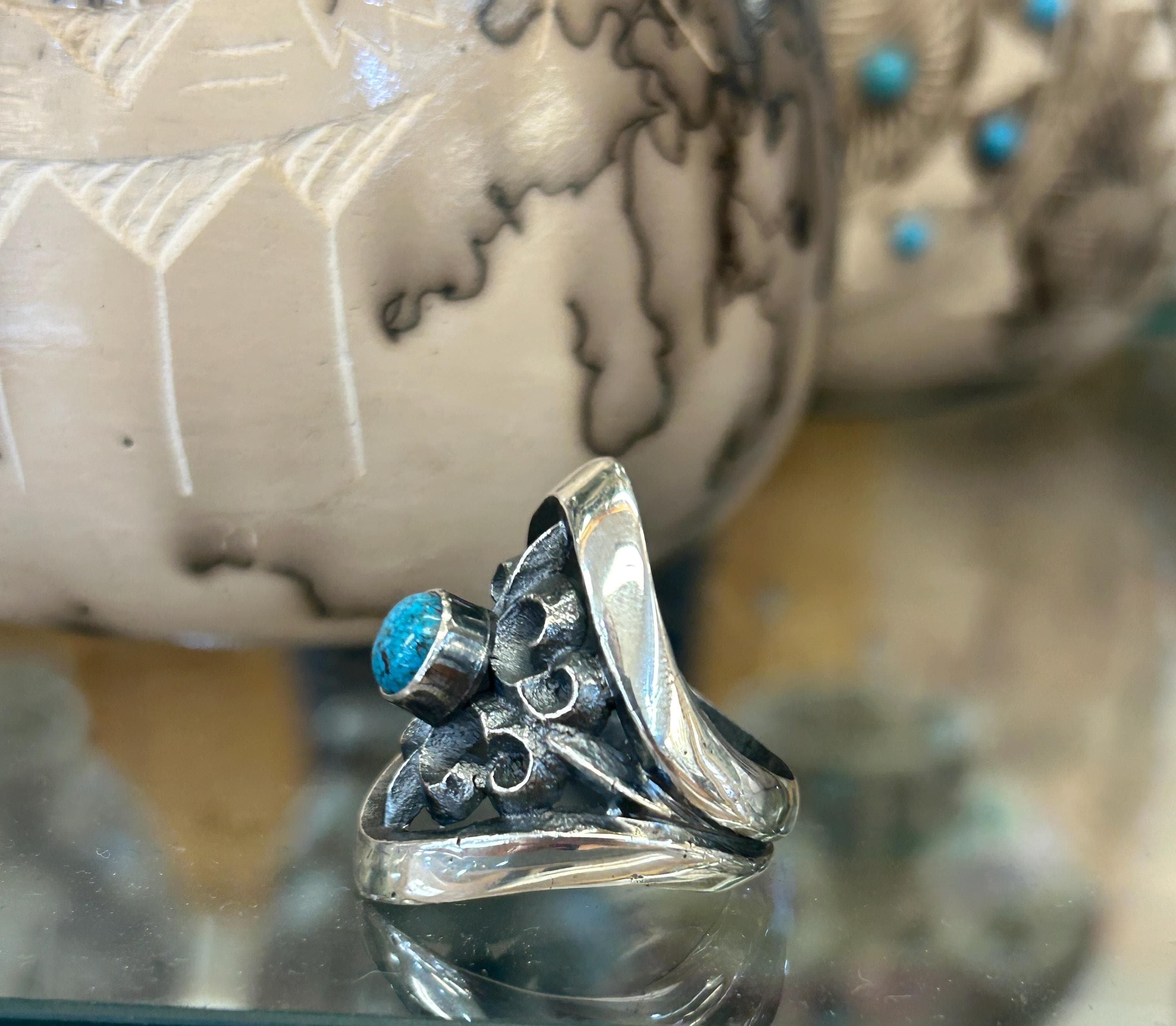 ナバホ族 シルバーリング サンドキャスト　ターコイズ スターリング ナバホ族 PERRY ペリー氏 リング サンドキャスト ターコイズ