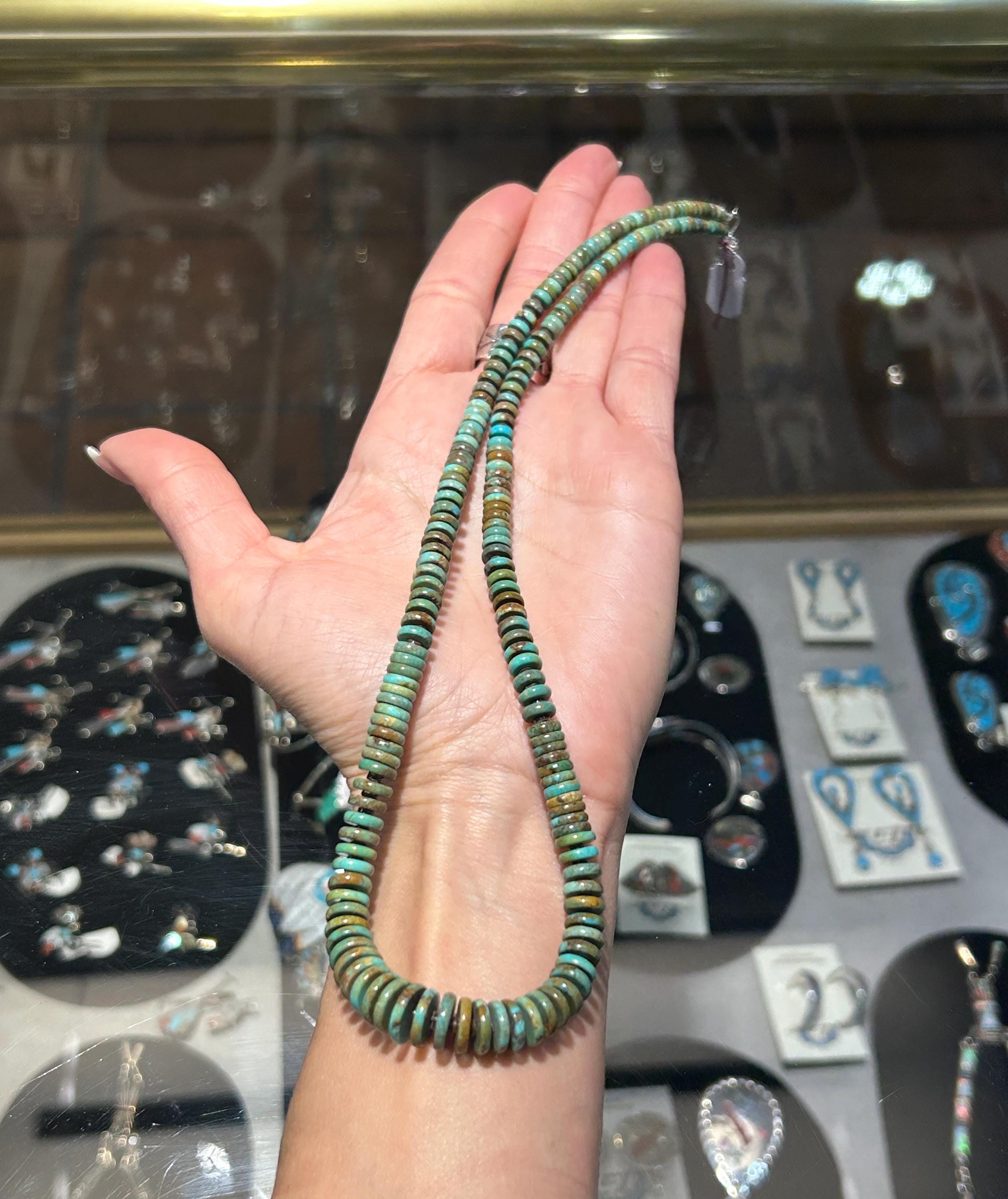 Navajo Handmade Green Turquoise Heishe Cut Pen Shell Mens/Womens