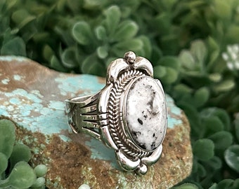 ホワイトバッファロー スターリングシルバー ネイティブアメリカン