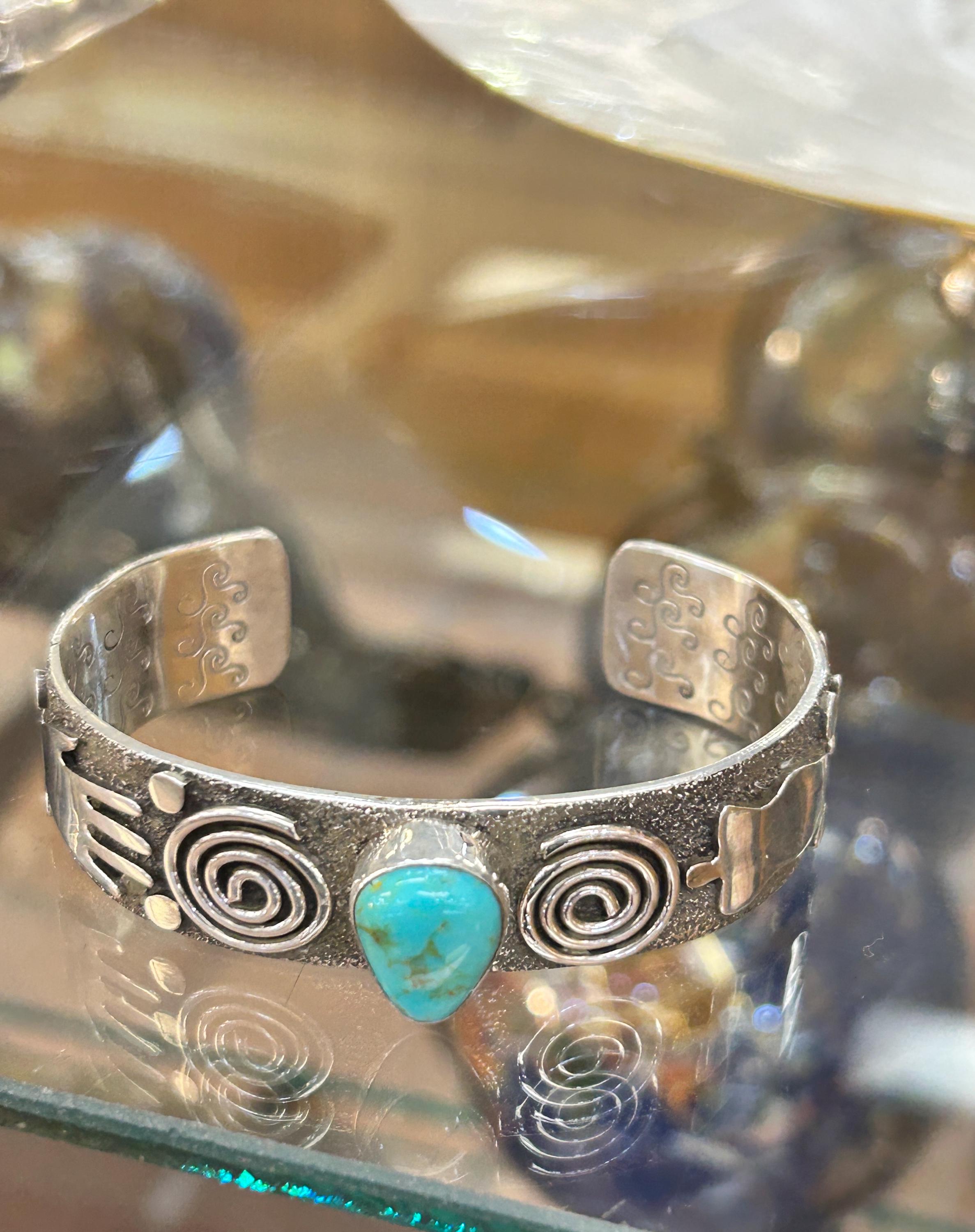 Bazo 1191 silverブレスレット Alex Sanchez Sterling Silver Symbolic Navajo Petroglyph Turquoise
