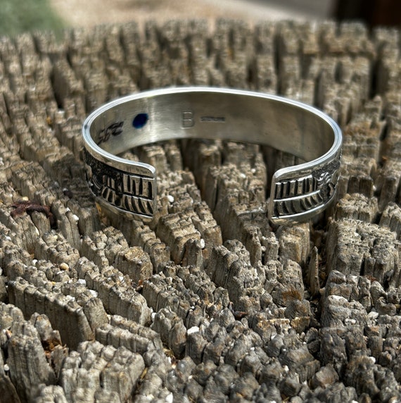 Navajo Handmade Storyteller Sterling Silver Mens/womens Cuff