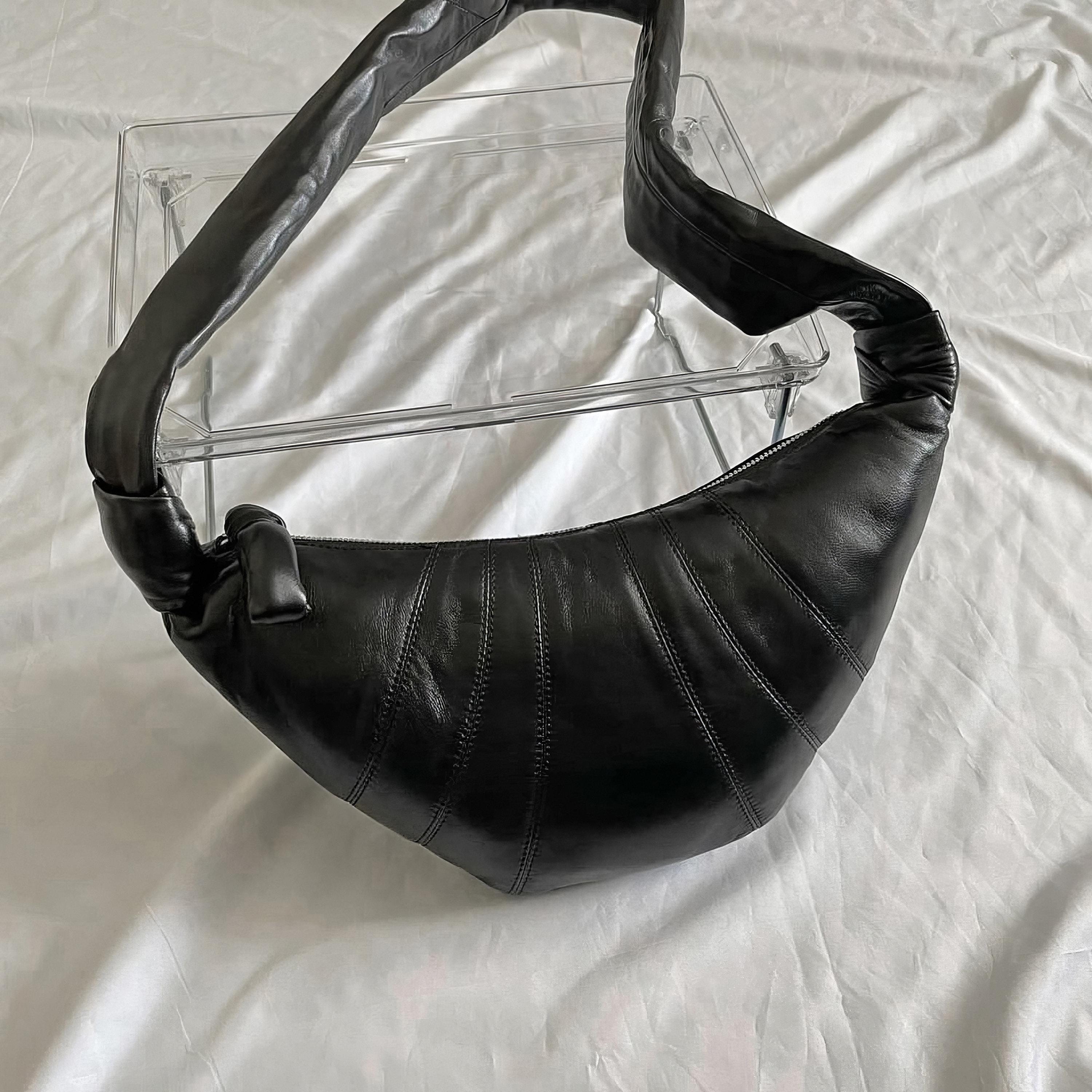 Vintage 黒クロワッサンレザーバッグ