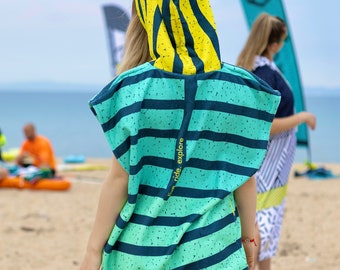 Damen-Strandponcho mit Kapuze und Tasche | Badeanzug-Wickeltuch zum Surfen oder in der Freizeit
