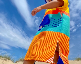 Poncho da spiaggia da uomo con cappuccio e tasca/asciugamano per il cambio del costume da bagno per il surf o il tempo libero