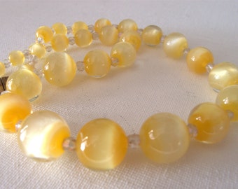 Vintage Antique Classic Czech Pre 1930s Uranium Satin Moonglow Lampwork Graduated Beads Necklace - 18 Inches Long