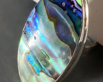 Vintage Large and Spectacular Sterling Silver Paua Abalone Shell Ring
