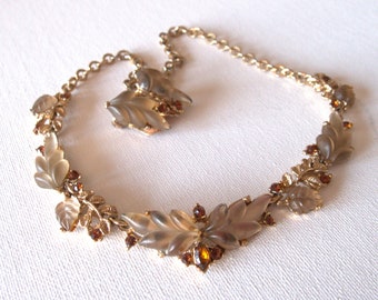 Vintage Signed Aurora Autumn Tones Opal Glass Leaves Crystal Gold Toned Setting Necklace and Earrings - 16 inches