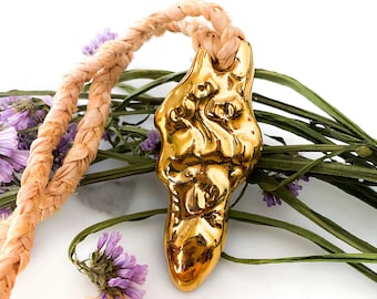 22k Gold Painted Texture Stoneware Necklace