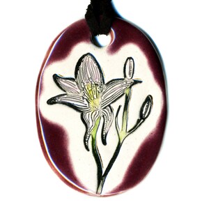 Lily Ceramic Necklace in Burgundy