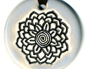 White Radiating Flower Ceramic Necklace in Pale Blue Gray