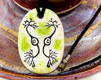 Neurons Ceramic Necklace in Green Crackle