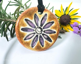 Daisy Ceramic Necklace