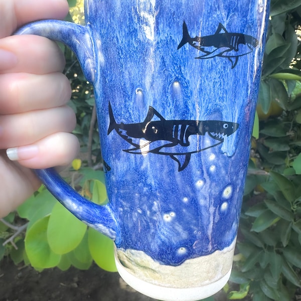 Stoneware Shark Mug 16 ounce