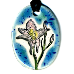 Lily Ceramic Necklace in Spotted Blue Green