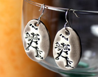 Darwin Tree Ceramic Earrings in Gray Crackle